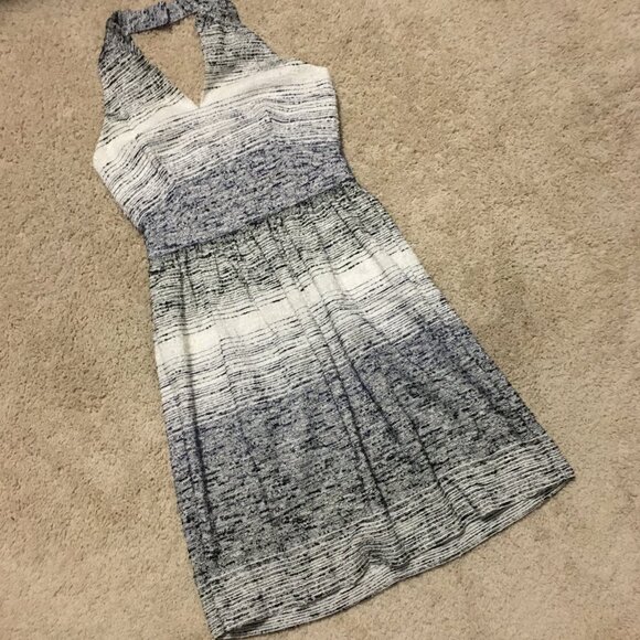 Amy Matto New York Dittered Blue & White Open Back Halter Dress - Picture 11 of 16